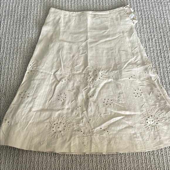 Banana Republic Cream Flare Semi Formal Skirt Pockets main image 1